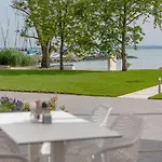 Balatonfoi Yacht Club فندق بالاتونكينيشي