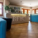 Balatonfoi Yacht Club فندق بالاتونكينيشي