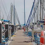 Balatonfoi Yacht Club بالاتونكينيشي