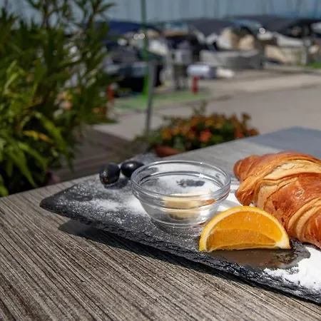 Szálloda Balatonfői Yacht Club Balatonkenese