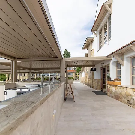 Balatonfoi Yacht Club Ξενοδοχείο 4*
