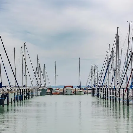 Balatonfői Yacht Club 4* Balatonkenese