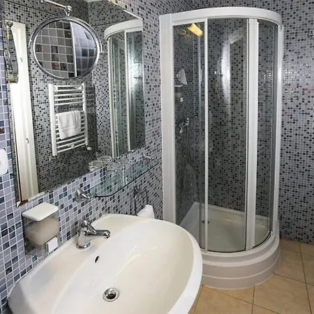Hotell Balatonfoi Yacht Club