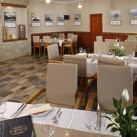 Balatonfői Yacht Club 4*