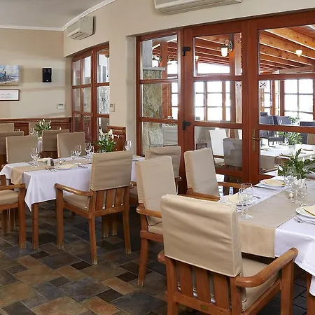 מלון Balatonfoi Yacht Club 4*