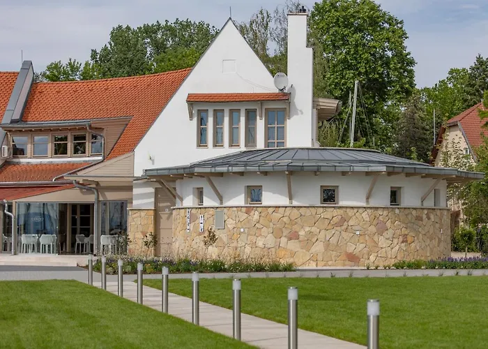 Balatonfoi Yacht Club 4*