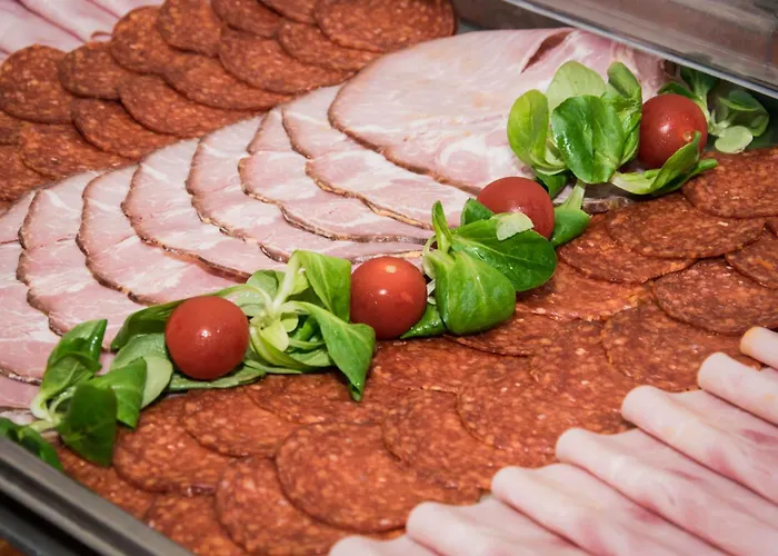 Balatonfoi Yacht Club מלון באלאטונקנשה