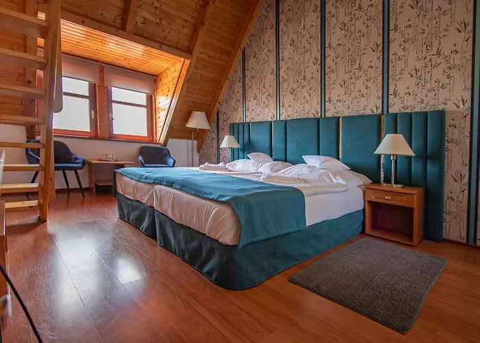 Balatonfoi Yacht Club 4*