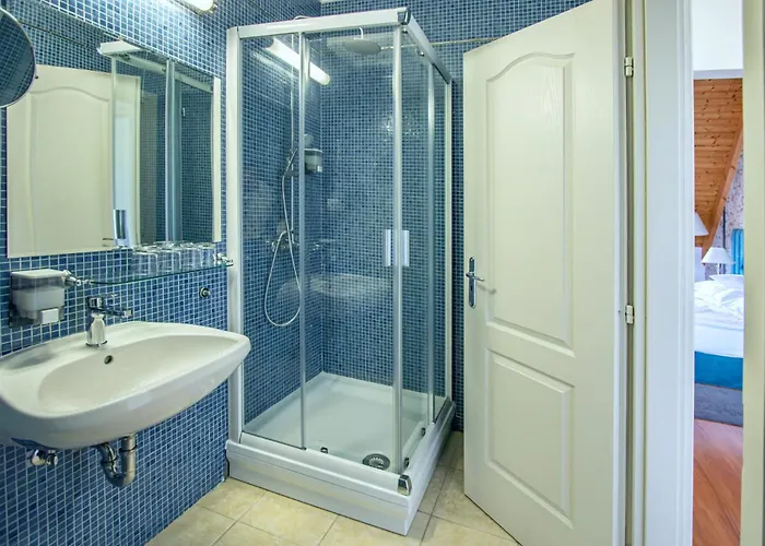 Balatonfoi Yacht Club 4* באלאטונקנשה